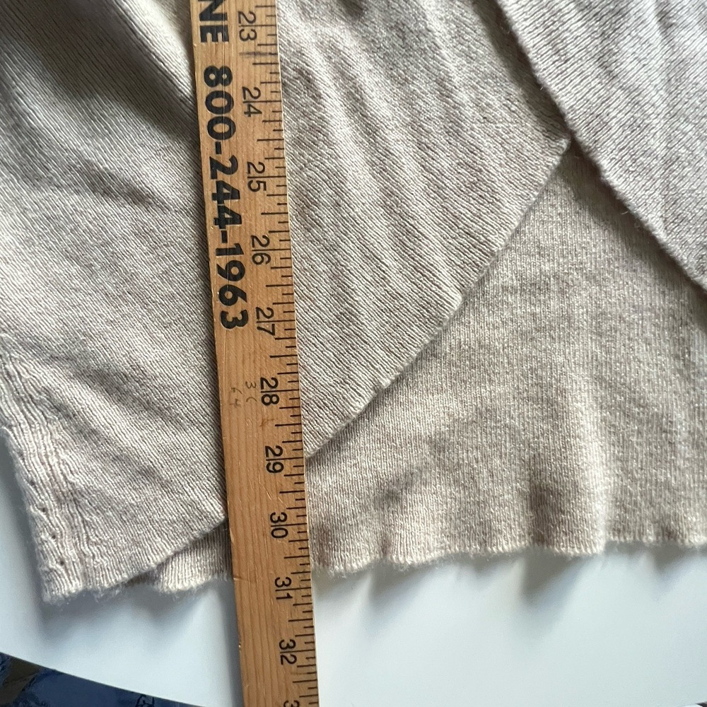 Agnona White Cashmere Shawl Collar Cardigan size 8 48 Beige - Picture 4 of 9